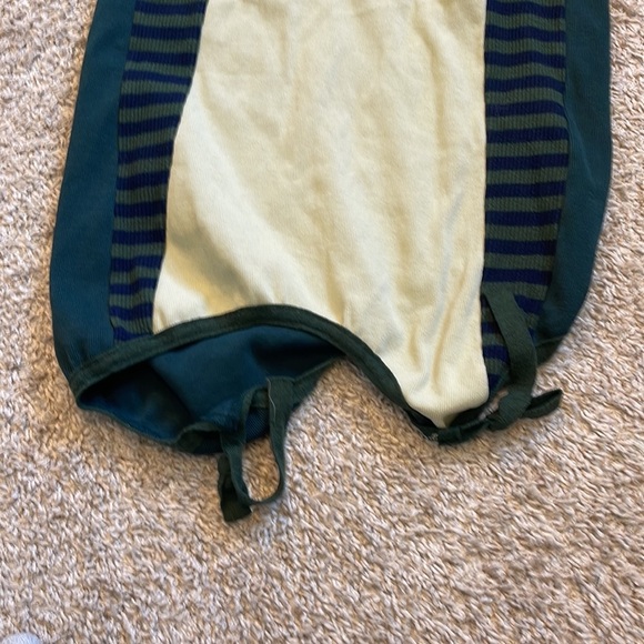 The open project Open Back Panel Halter Dress - Green - Picture 9 of 16